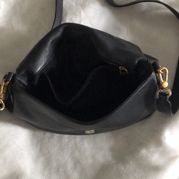 Marc Jacobs bag. - Picture 3 of 11